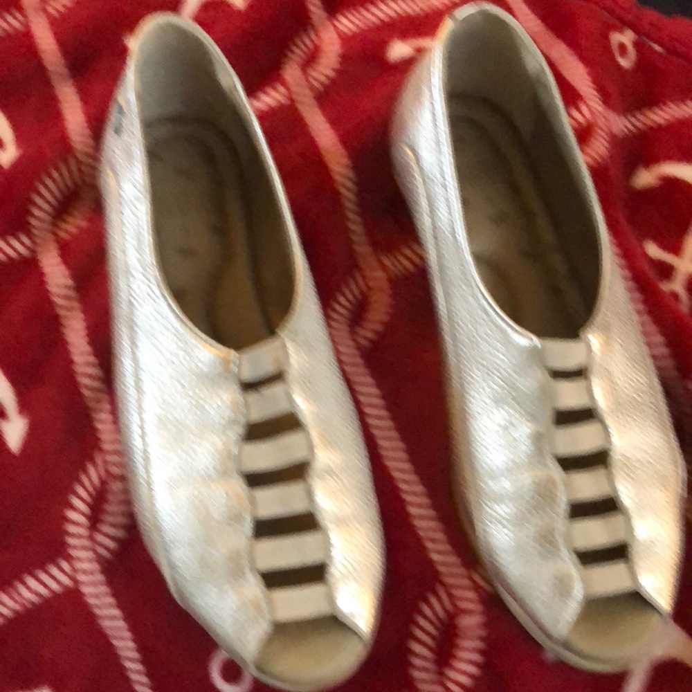 Silver Shoes by Cloud